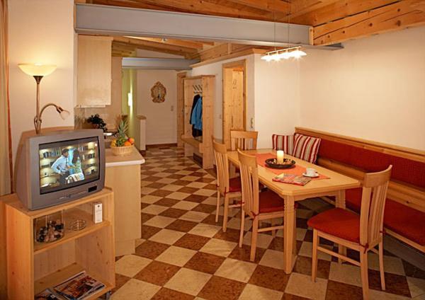 Apart Ehart St. Anton am Arlberg Rom bilde